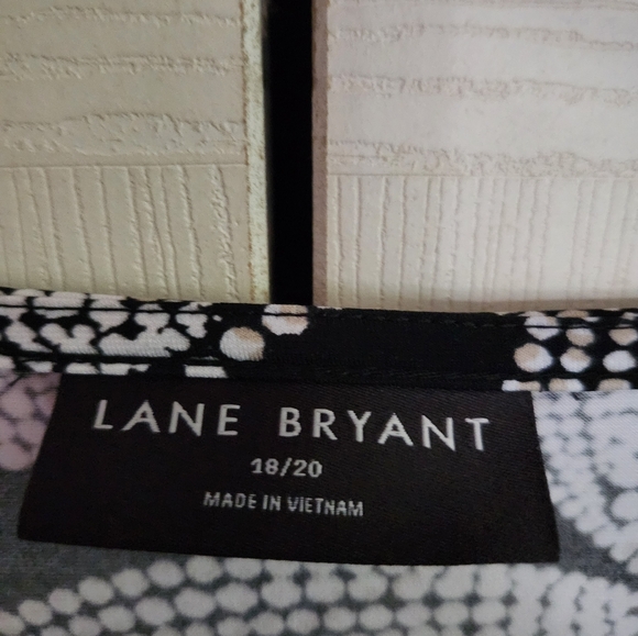 Lane Bryant Black and White Leaf Print Women's Top - Picture 8 of 10